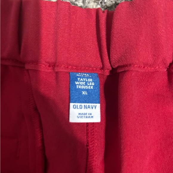 Old Navy Taylor Trousers, size XL.  Red, brand new! - Picture 3 of 3